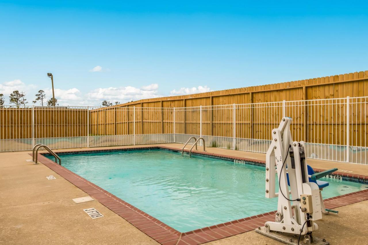 Red Roof Inn & Suites Lake Charles Ngoại thất bức ảnh